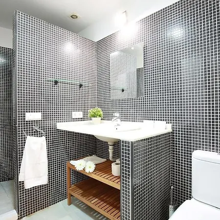 Nuevo Estudio Centro Sevilla. Ac/wifi Castellar 56 * Sevilha